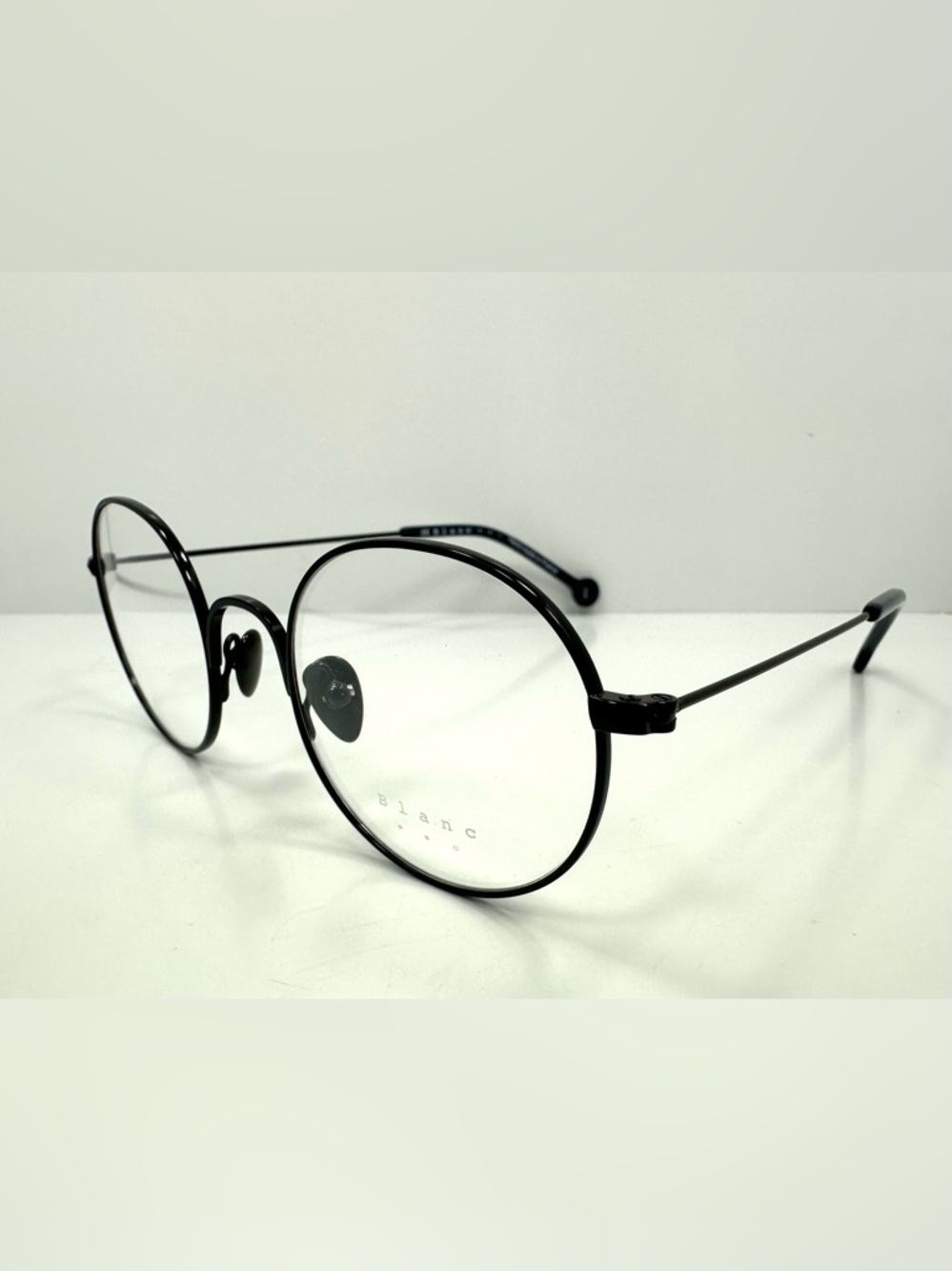 Blanc Men's Round Metal Frame Glasses in Black